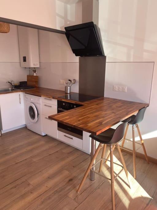 Ferienwohnung Studio Moderne Et Cosy Avec Balcon Et Parking Périgueux Exterior foto